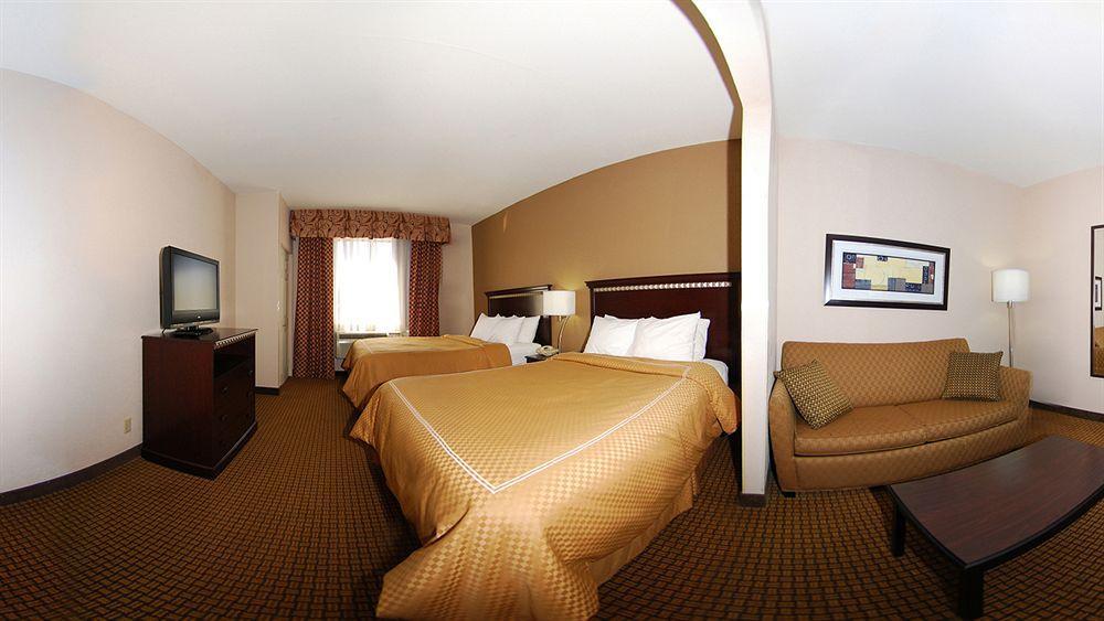 Comfort Suites London Bagian luar foto