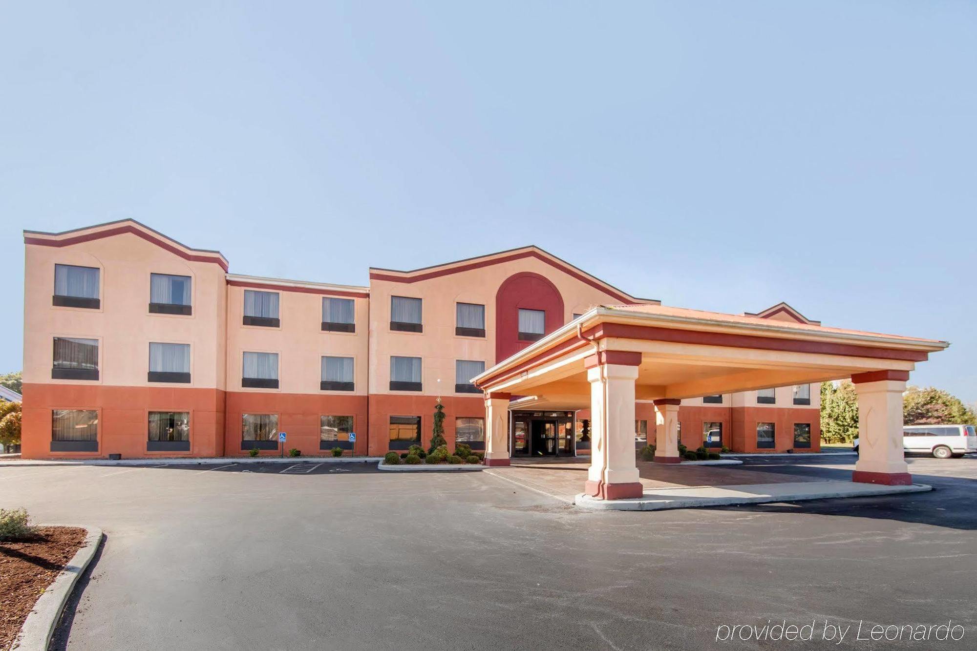 Comfort Suites London Bagian luar foto